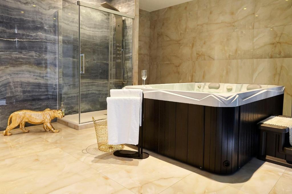 Golden Junior - JACUZZI - 4