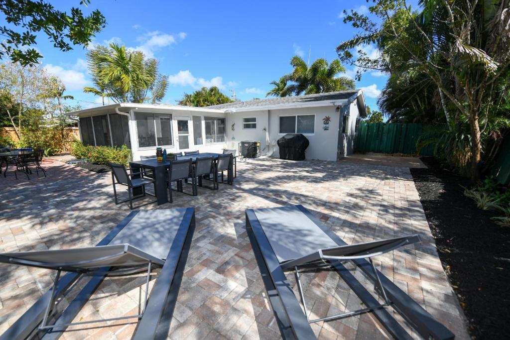 4BR Home, Hot Tub, Near Beach & Wilton Manors, Fort Lauderdale