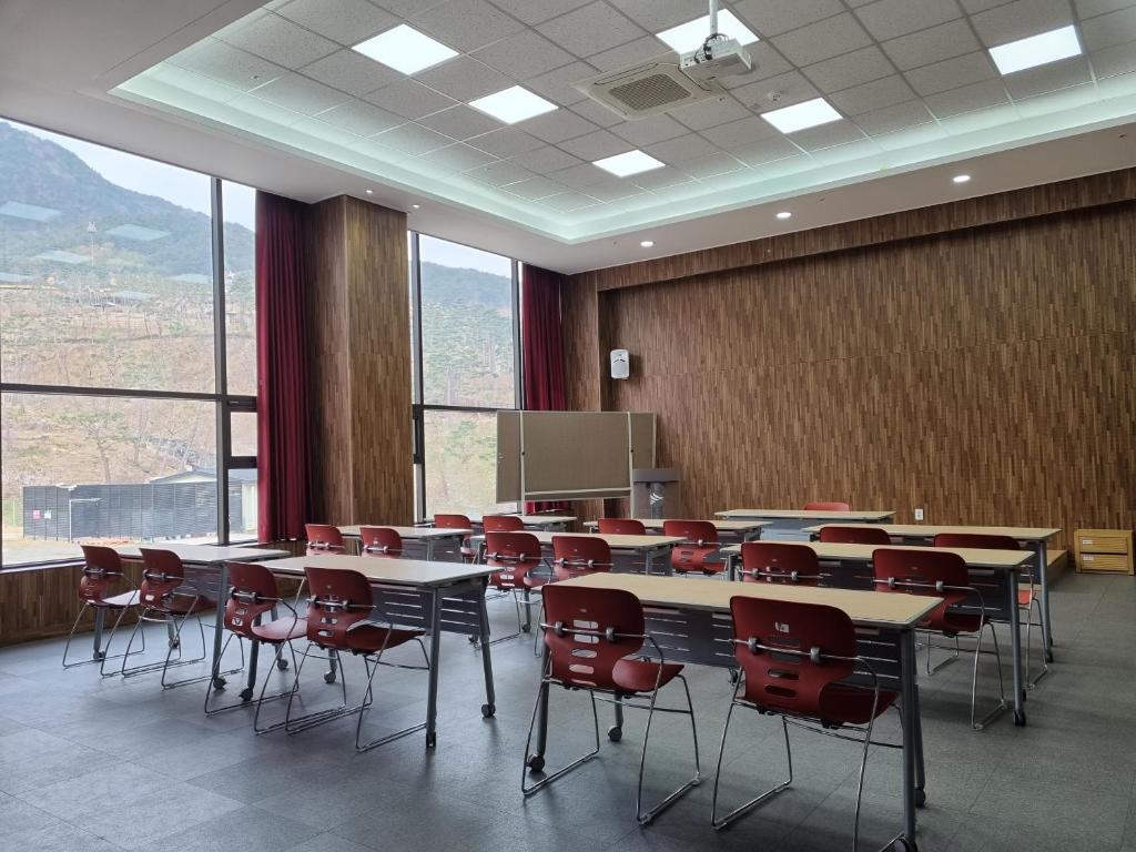 Sancheong Korean Medicine Family Hotel photo