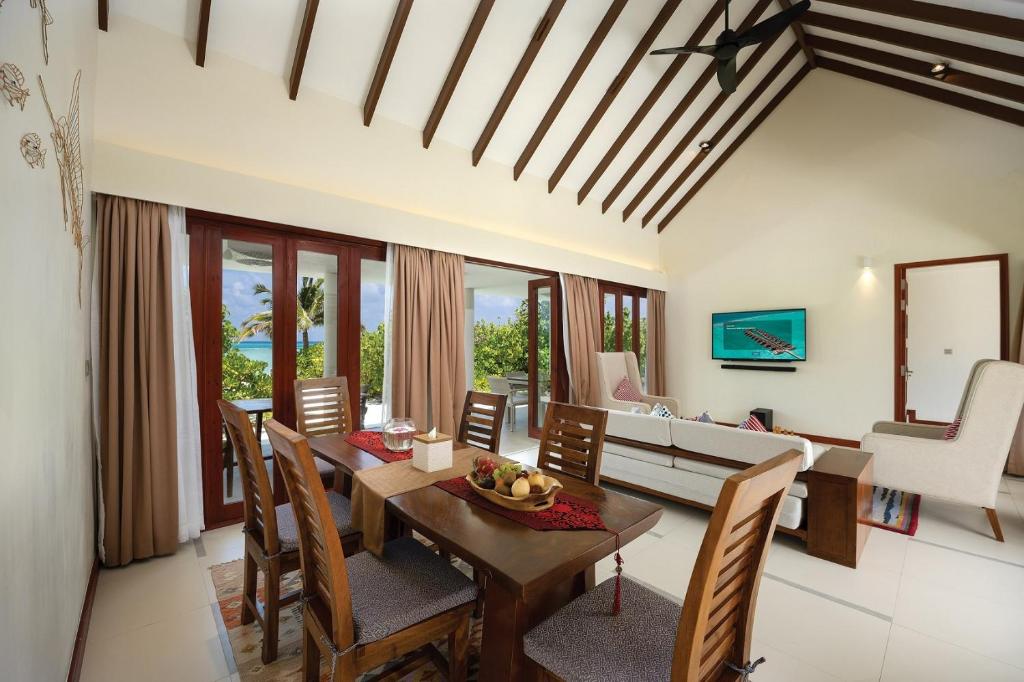 VARU by Atmosphere - Premium All Inclusive with Free Transfers — Hotel rooms in Kaafu Atoll, Kaafu