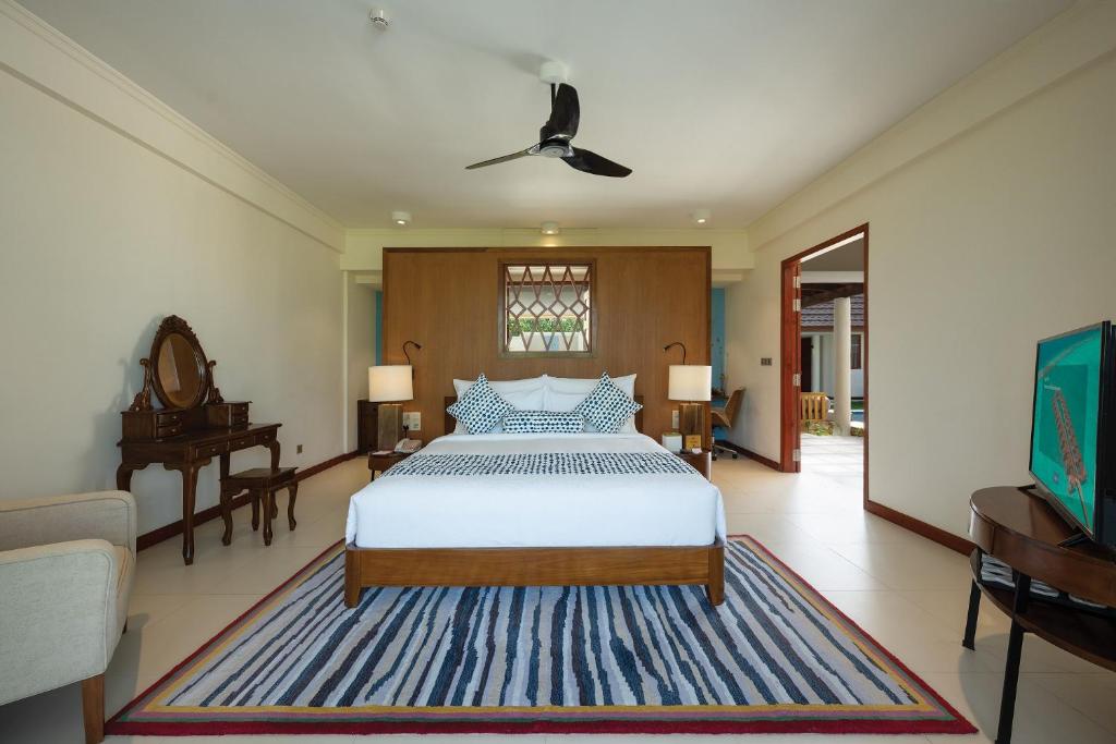VARU by Atmosphere - Premium All Inclusive with Free Transfers — Hotel rooms in Kaafu Atoll, Kaafu
