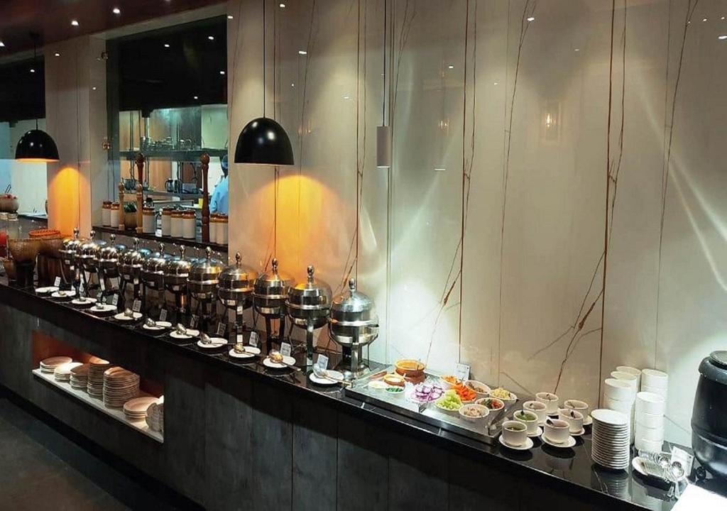 Hotel Cachar Club レストラン