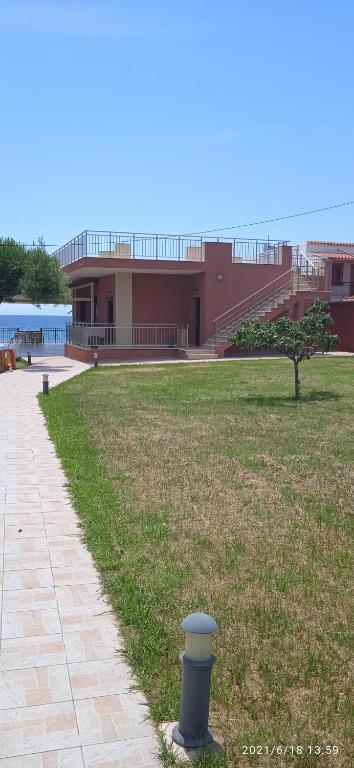 lemonishouse by the sea 1, Nea Skioni