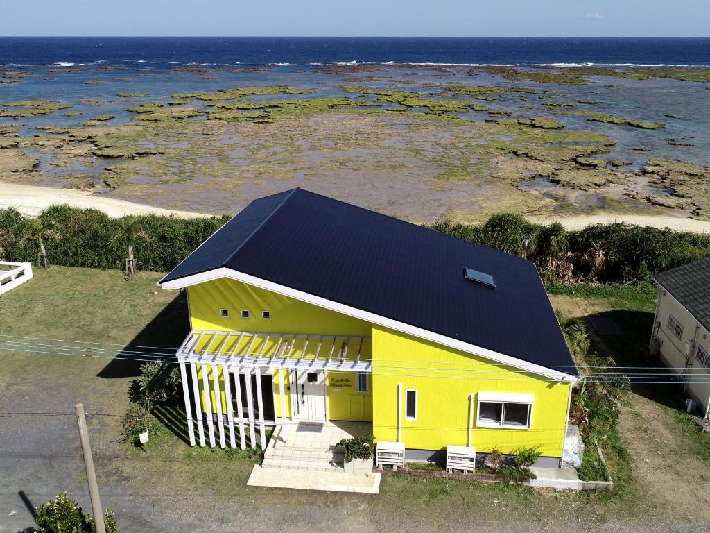 オーシャンヴィラ徳之島-Ocean Villa Tokunoshima- — Hotel in Amami Ōshima