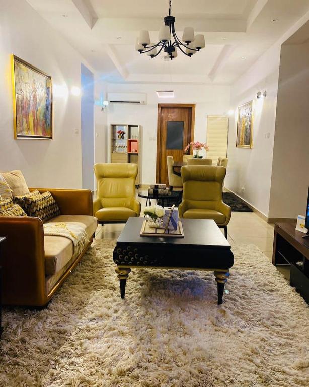 2 bedroom luxury swimming pool apartment Abuja photo