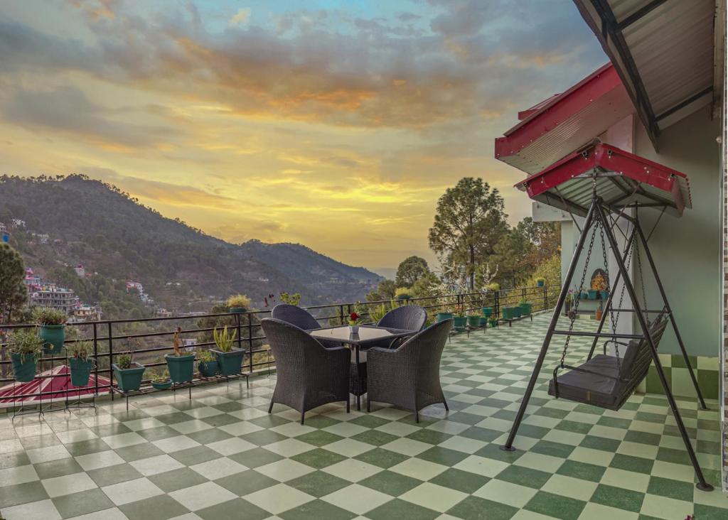 The Green Heights Cottage Kasauli — Hotel in Dharampur