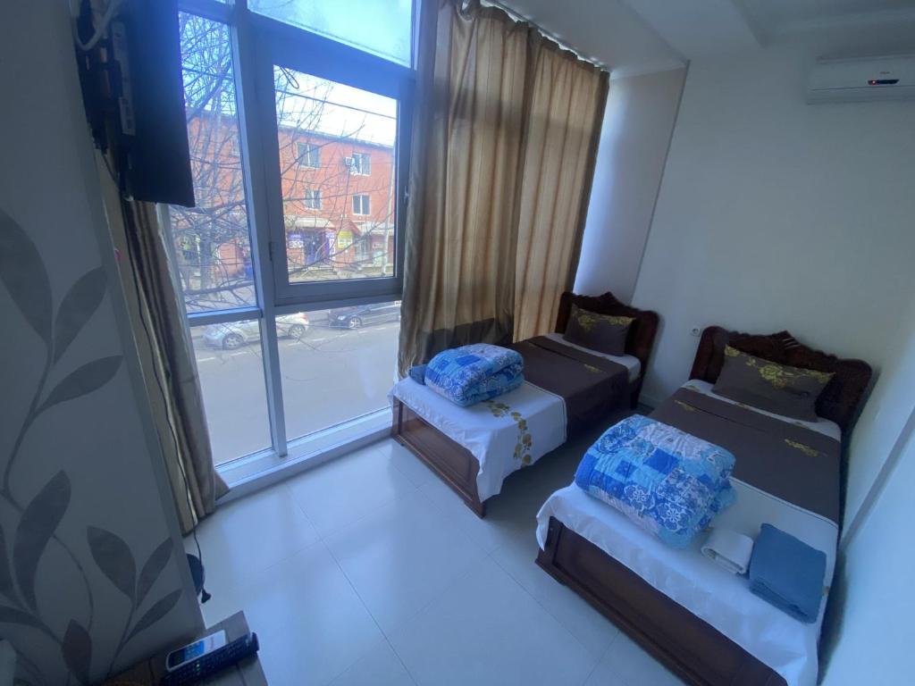 Hotel G & J photo