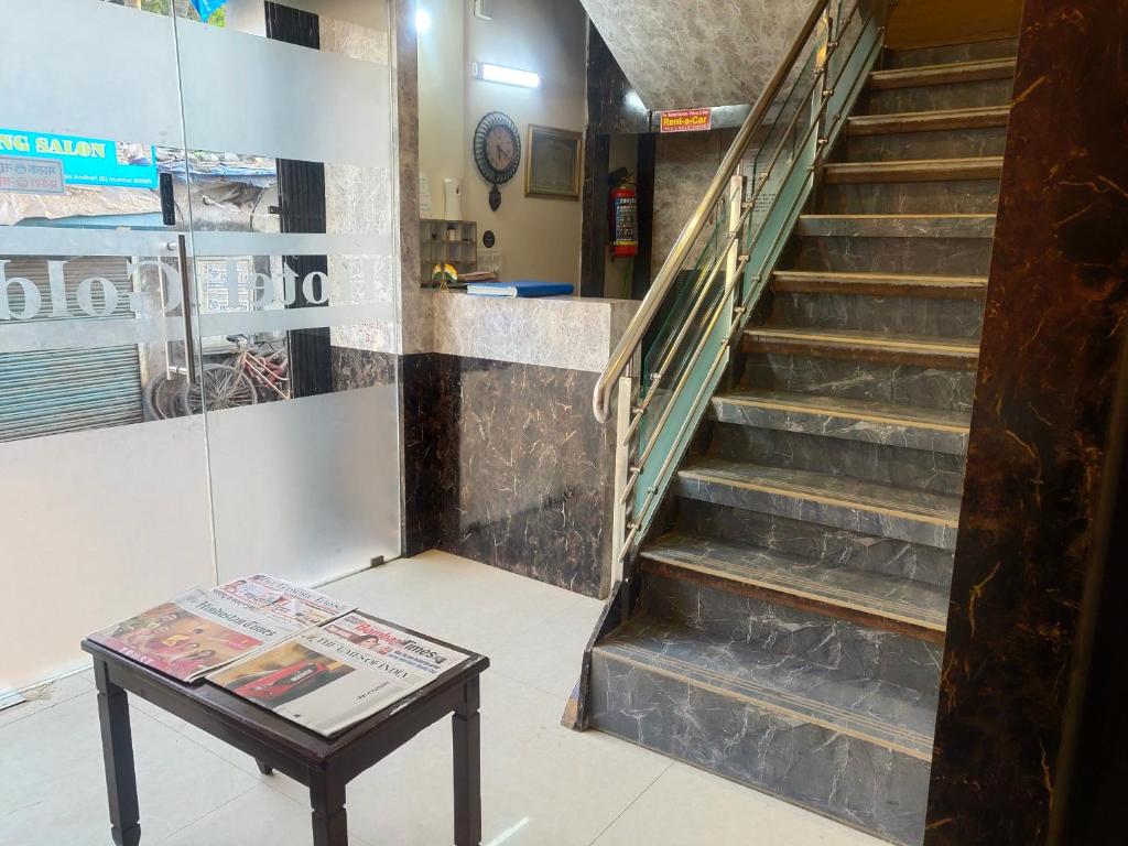 Hotel Golden Nest Popular Residency photo