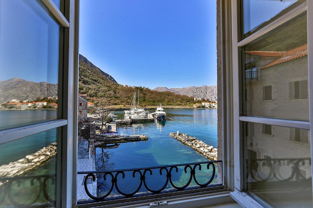 Hotel Splendido — Hotel rooms in Kotor, Kotor Municipality