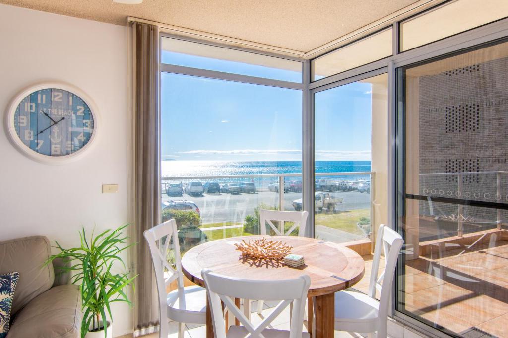 Oceanic Unit 1, Forster