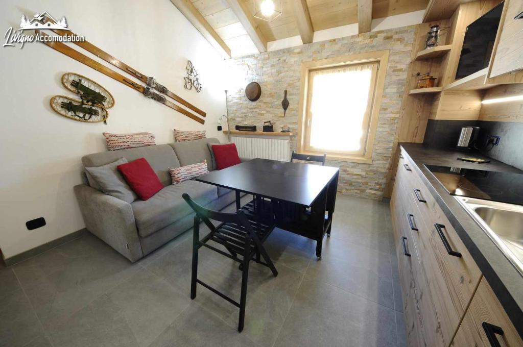 Baita Carosello Apt 6 by Livigno Accomodation - 3