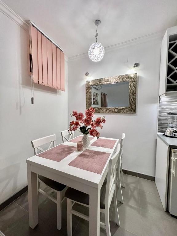 Prestige Apartment 3 photo