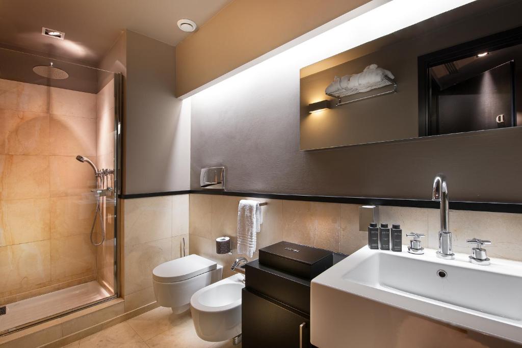 Charming House DD724 photo