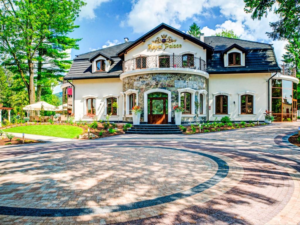 ROYAL PALACE Centrum Bankietowe — Hotel in Sanok