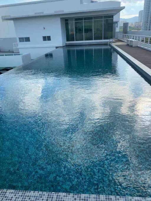 MARITIME SUITE DUPLEX PENANG- PEMANDANGAN LAUT photo