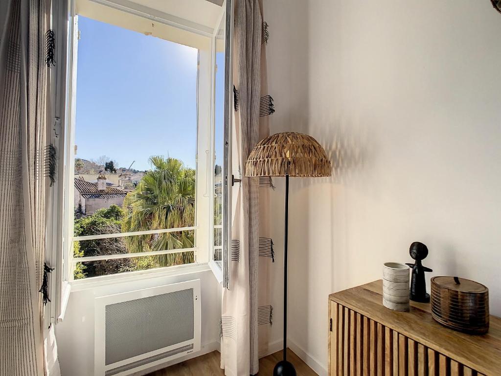 Le Papillon de Saint-Tropez - 5