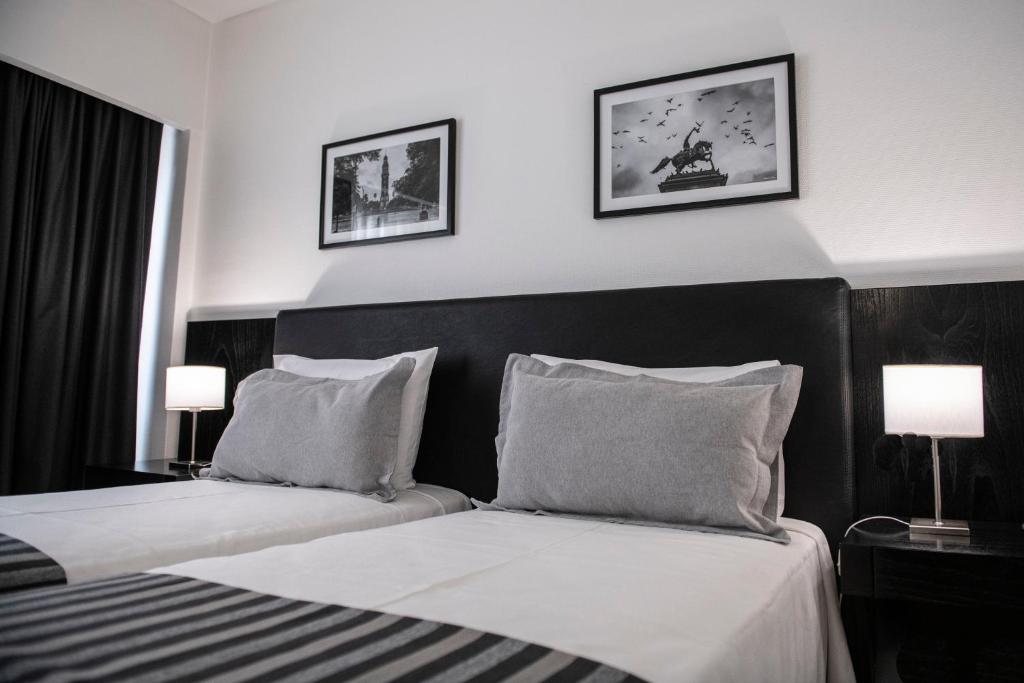 Grand King Hotel photo