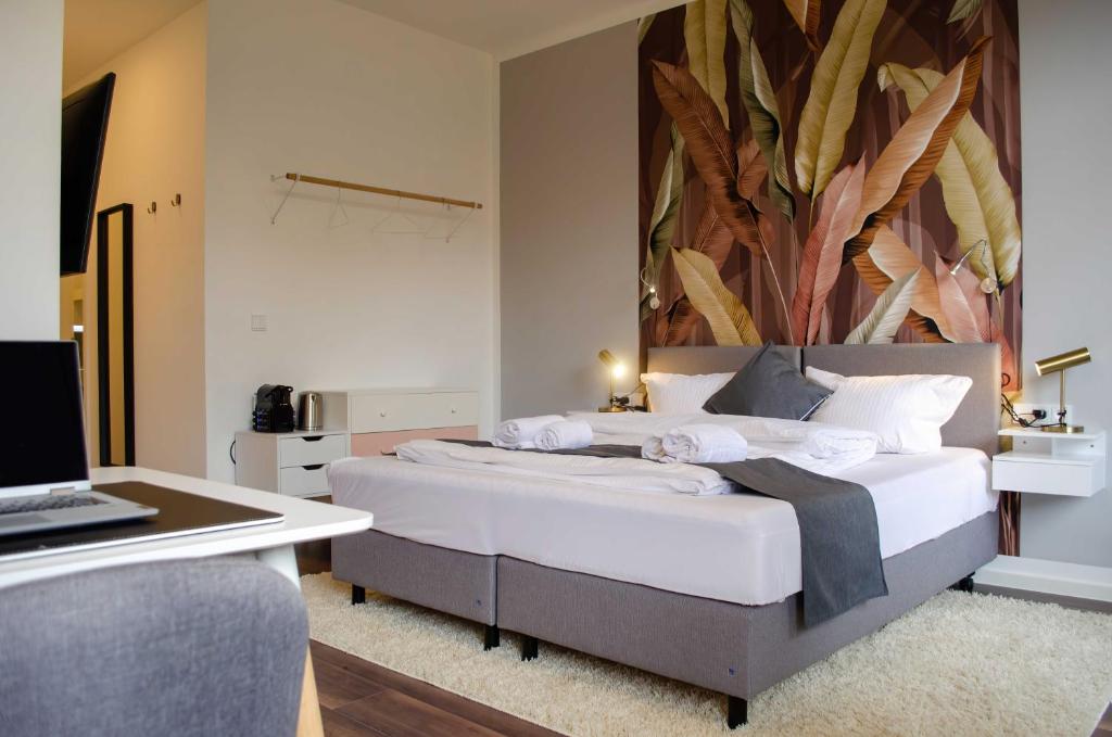 HOMELY STAY Studio 7 - Elegant Self-Check-In Studio for Urban Travelers - 5