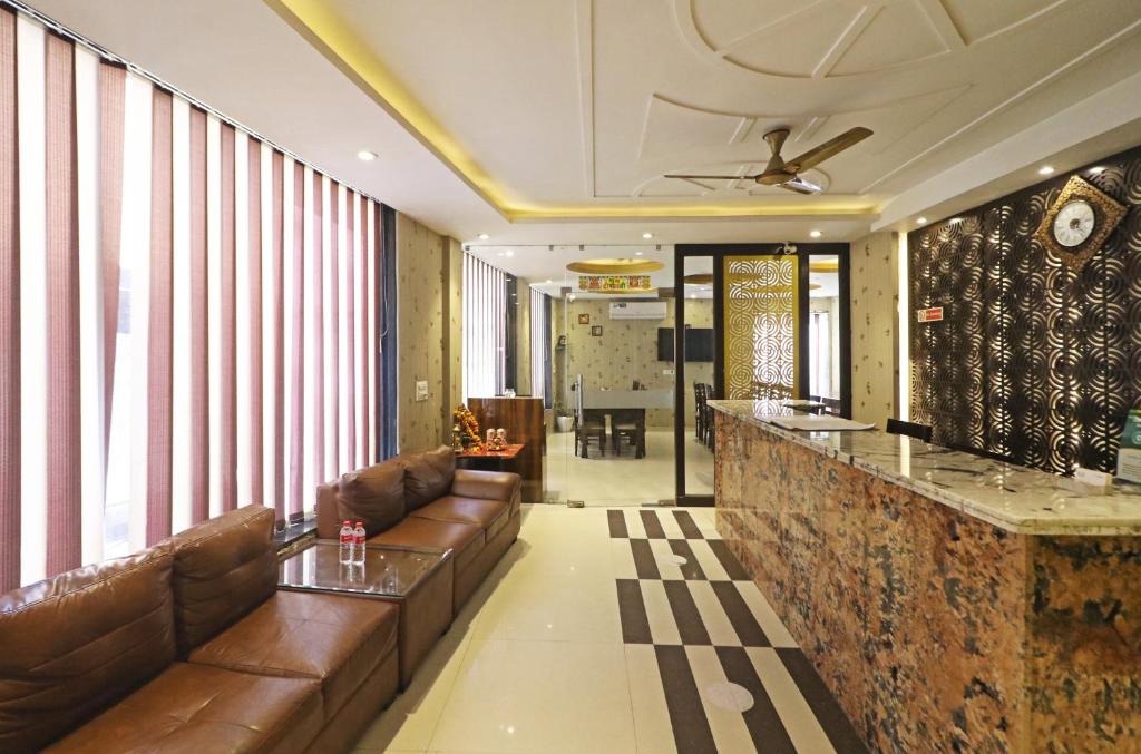HOTEL PARAGON SUITES photo