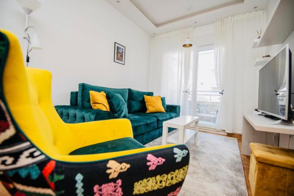 Harmonija 5, Trebinje