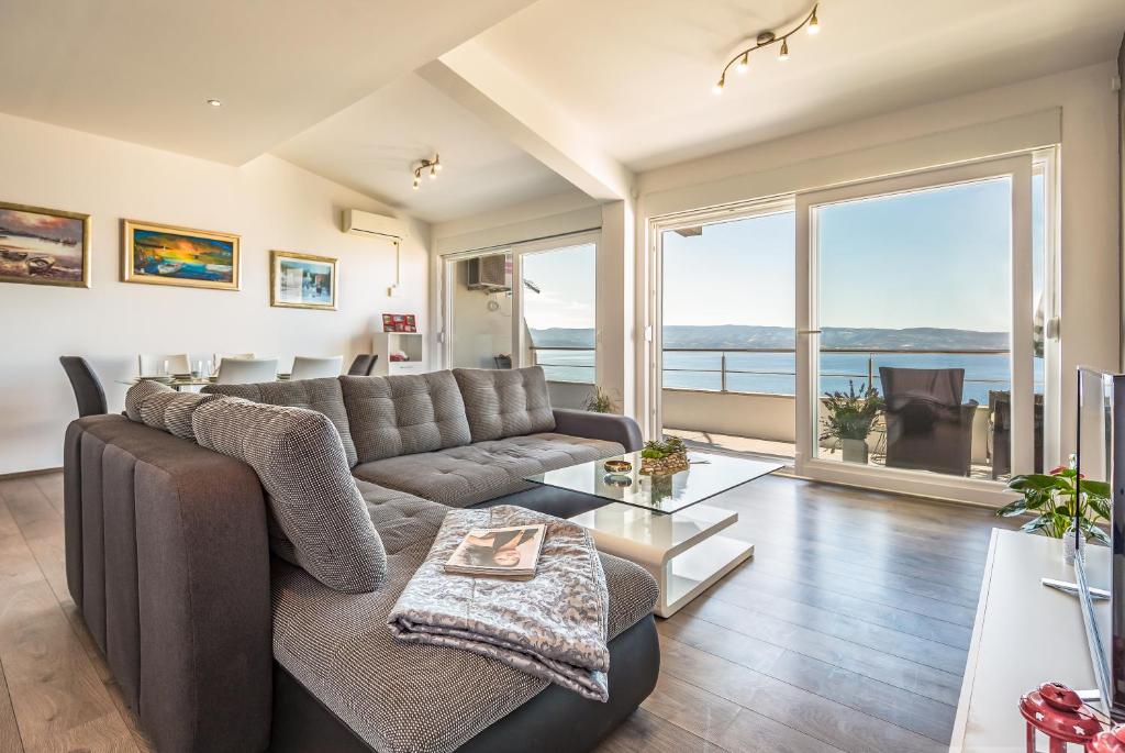 MODERN apartment OMIS, Omiš