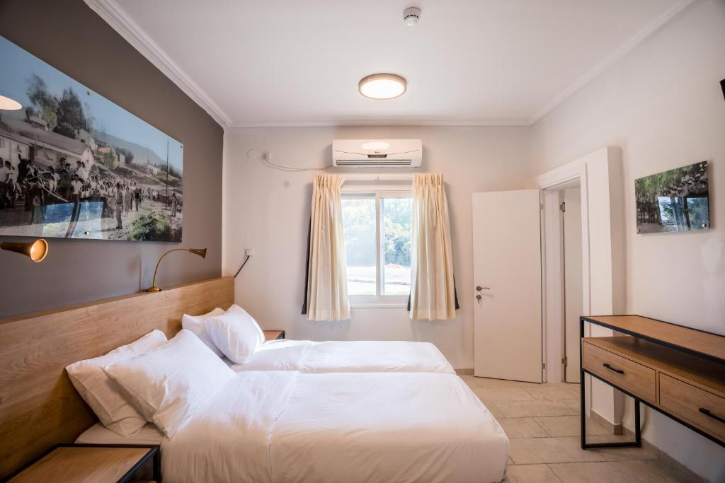 איילת השחר אירוח גלילי - Ayelet Hotel — Hotel in Rosh Pina