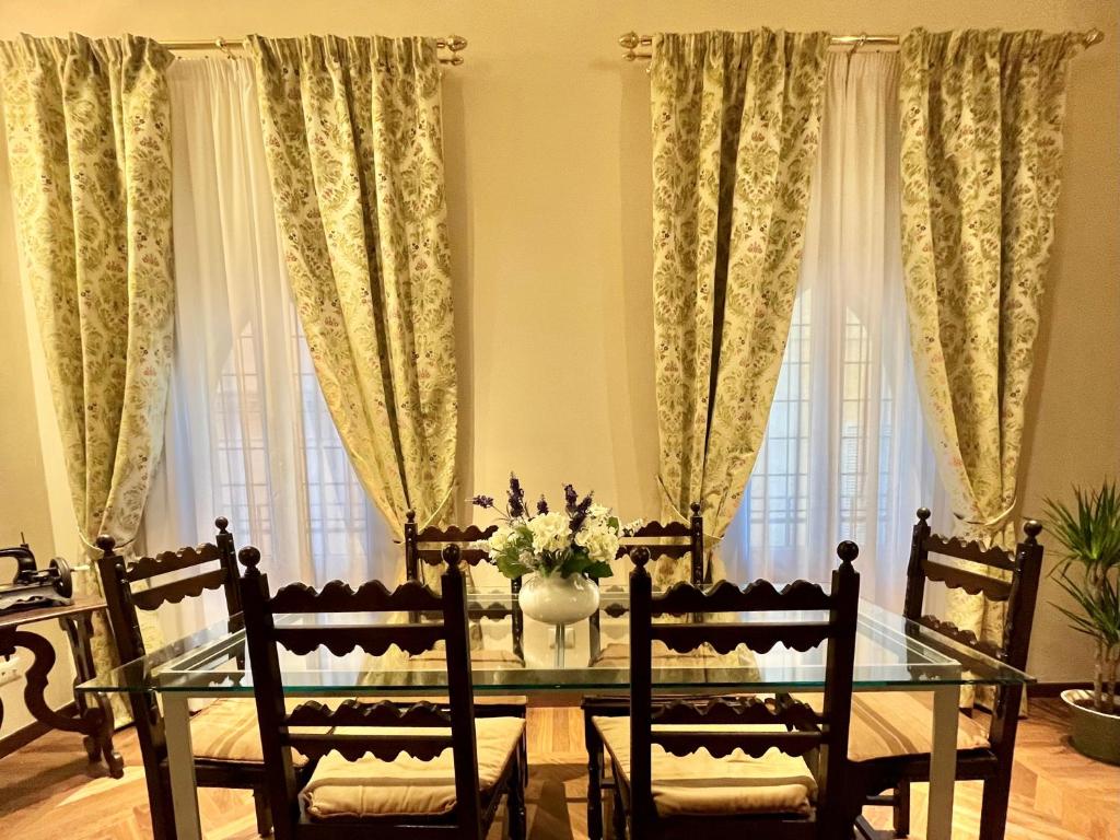 De' Musei Suites - Premium Two-Bedroom near Piazza Maggiore - 3