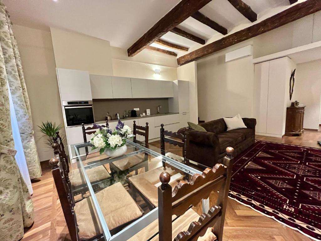 De' Musei Suites - Premium Two-Bedroom near Piazza Maggiore - 2