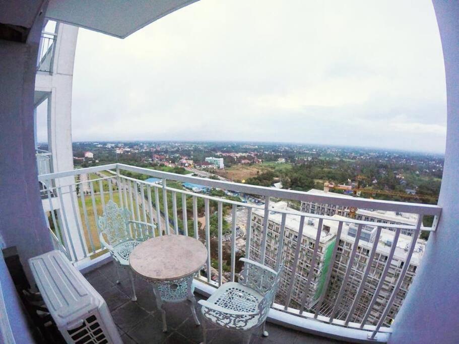 LUSH Tagaytay SMDC Wind with Balcony, Unli Netflix and Wifi photo