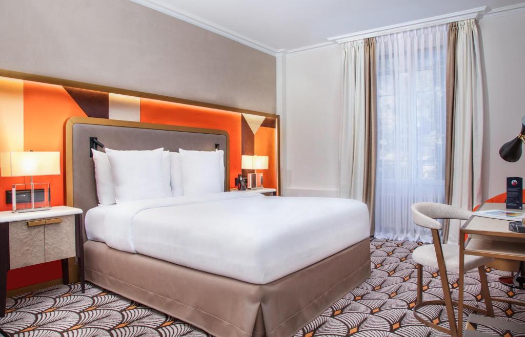 Hotel Bristol photo