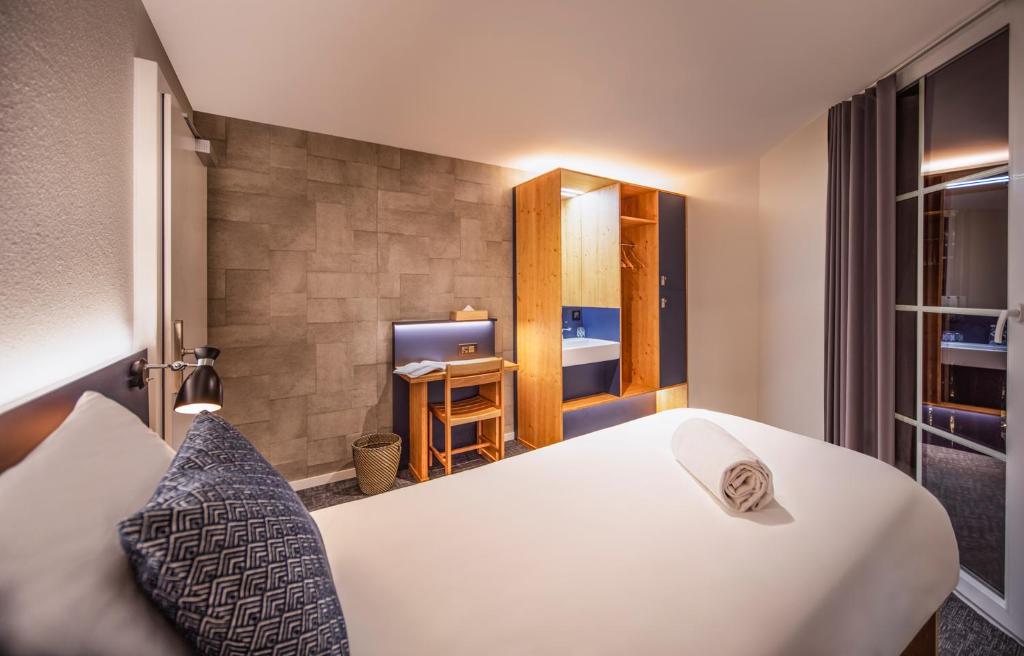 Villars Lodge - 4