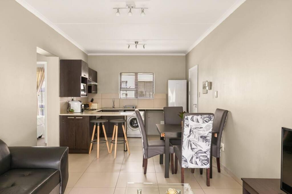 Lovely 2 bedroom apartment with modern finishes photo