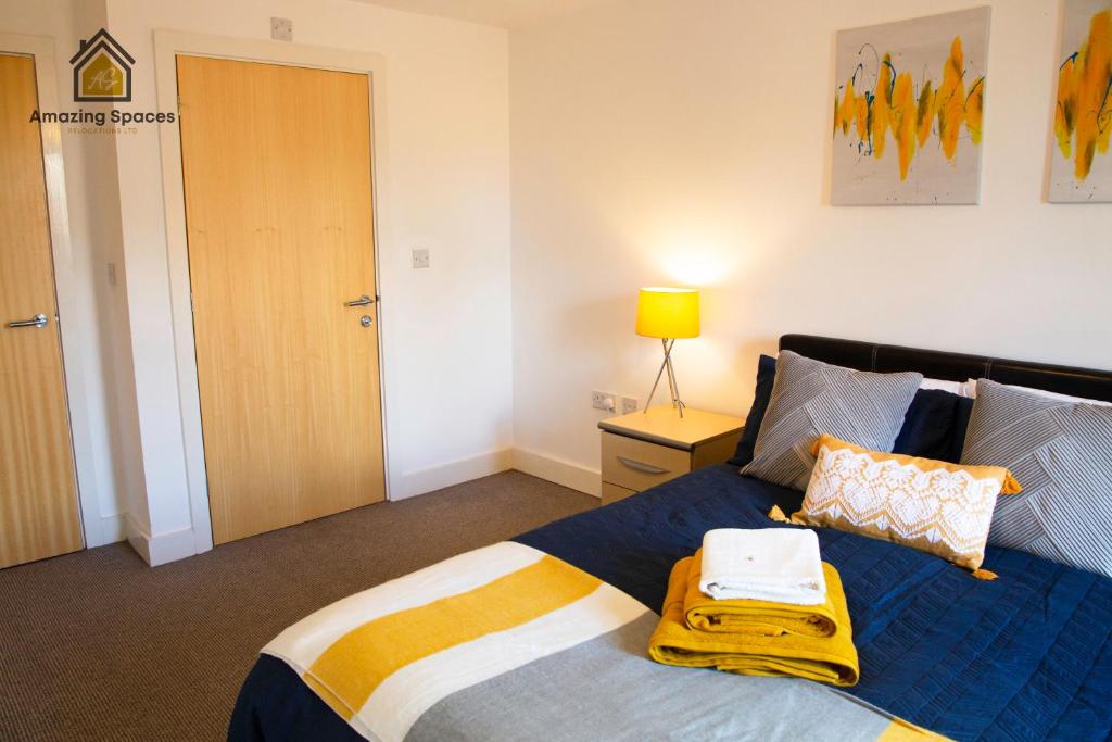 Executive 2 Bed Flat in Stockton Heath by Amazing Spaces Relocations Ltd photo