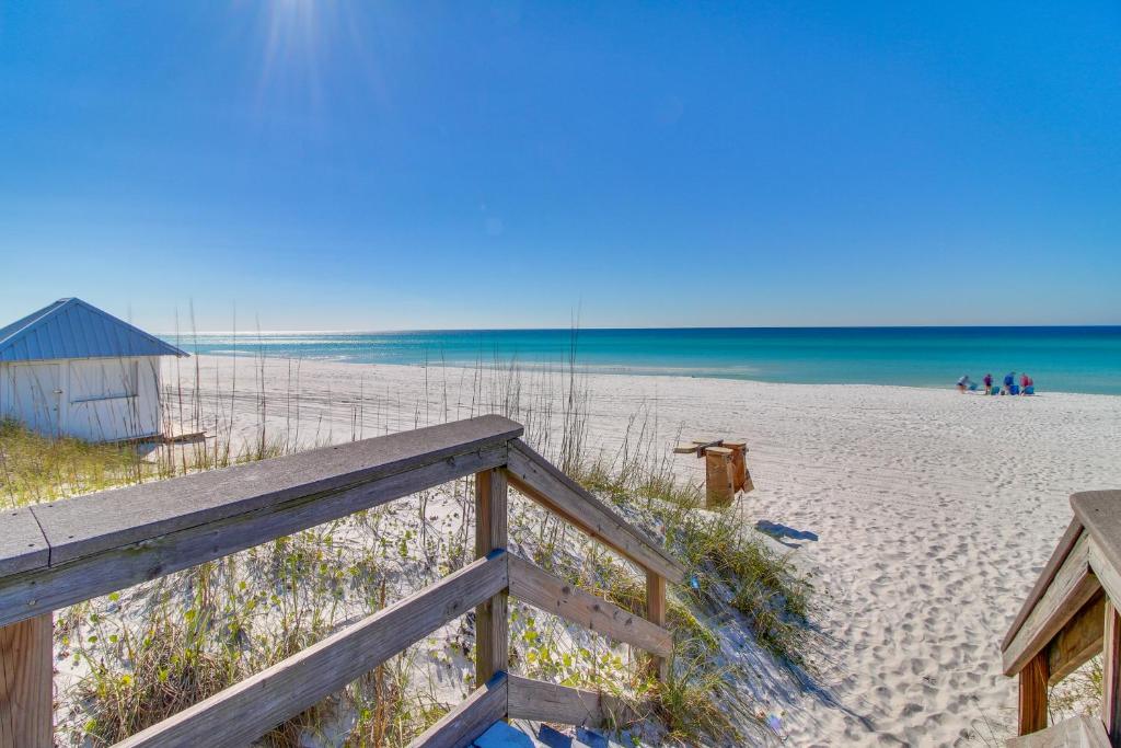 Seascape Garden Villas 18B photo