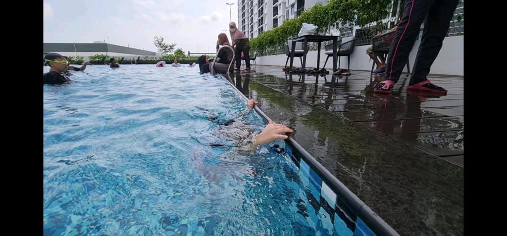 Yara's Homestay at Desaru Utama Residence photo