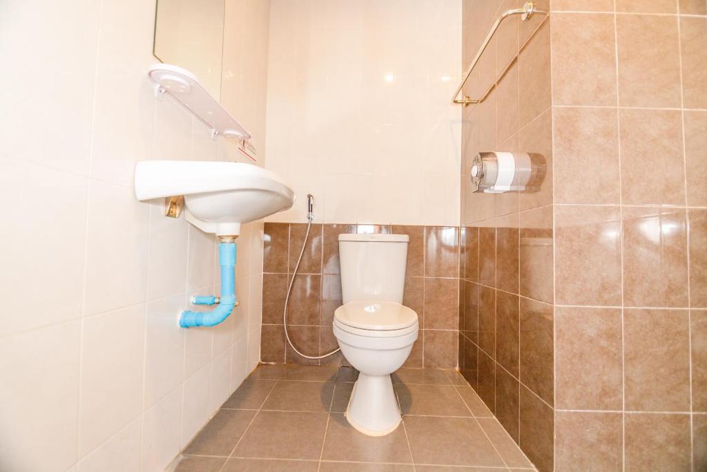 Well-appointed bathrooms