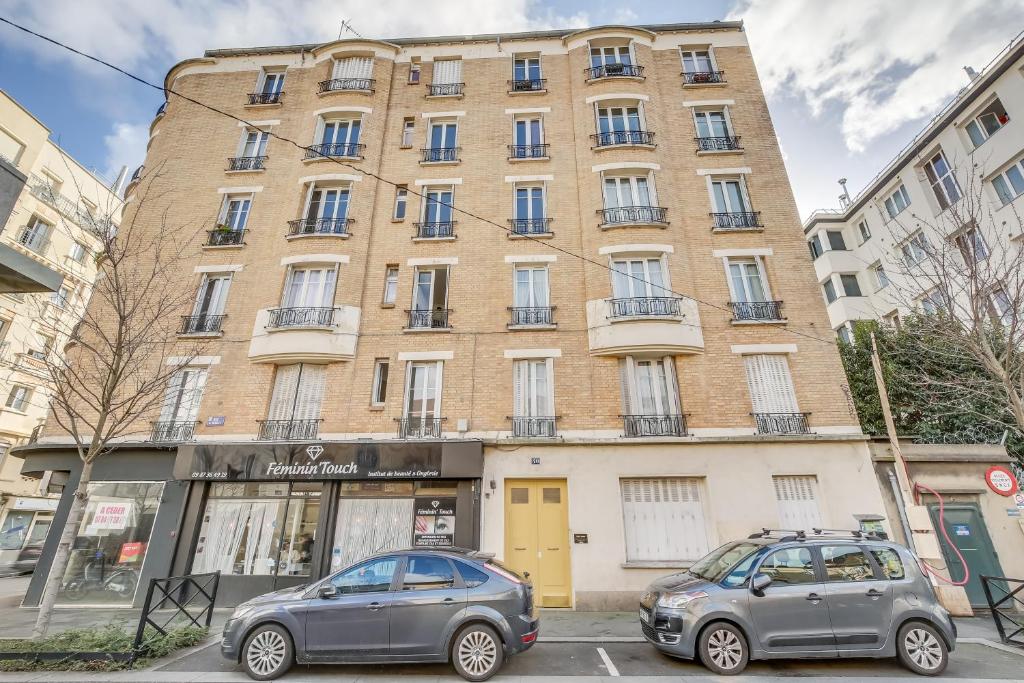Chic apart near Paris photo