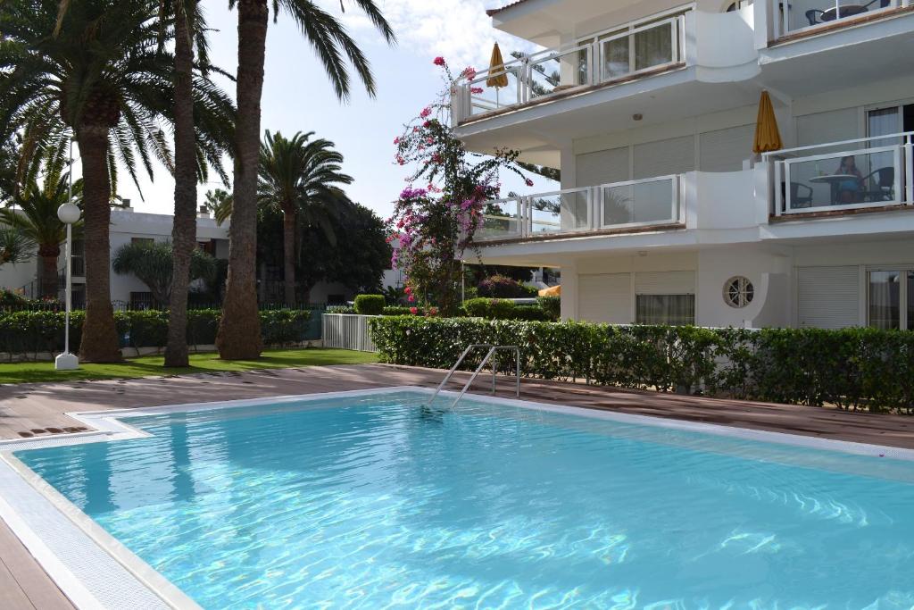 Apartamentos Montemayor photo