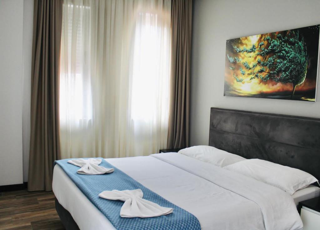 Tirana Center Comfort Rooms photo