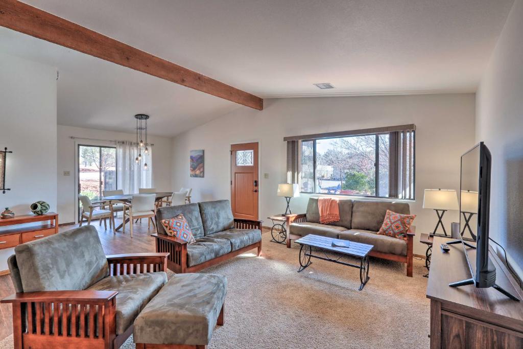 Fire Pit, Near Hiking Trails Sedona Retreat!, Sedona