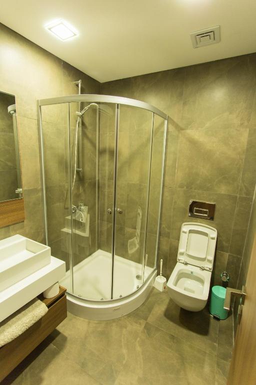Accra Luxury Apartments @ Pearl photo