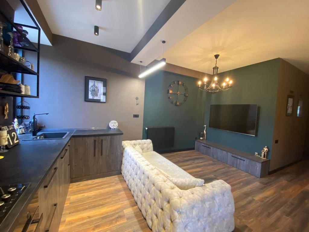 New apartment with terrace, Tbilisi