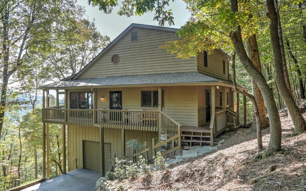 Wine Down Cottage