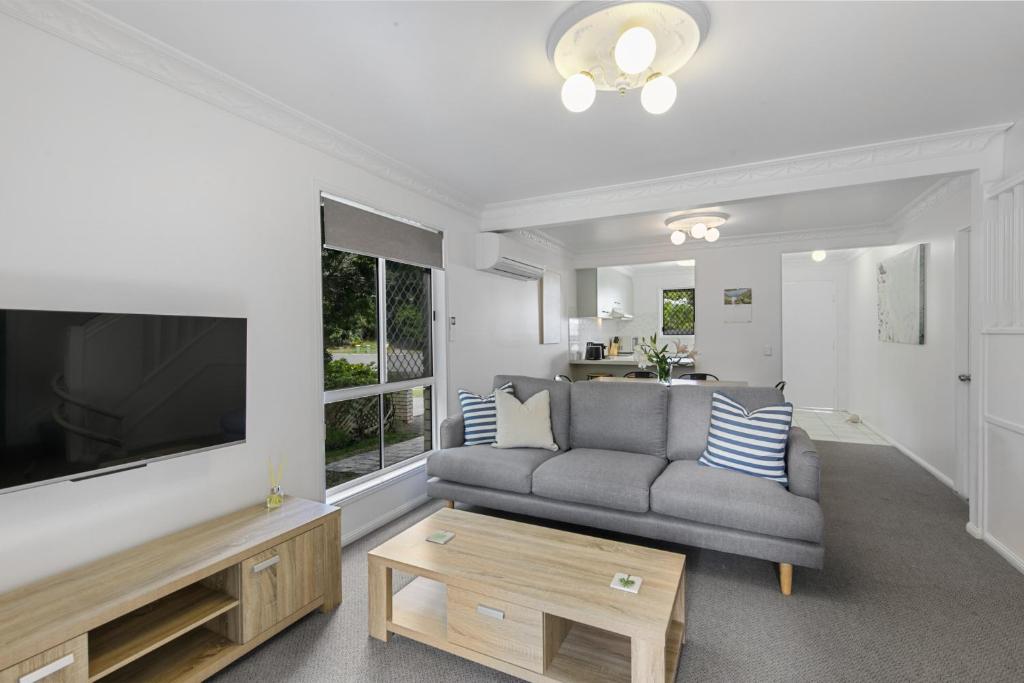 3 40 Bigoon Road, Point Lookout