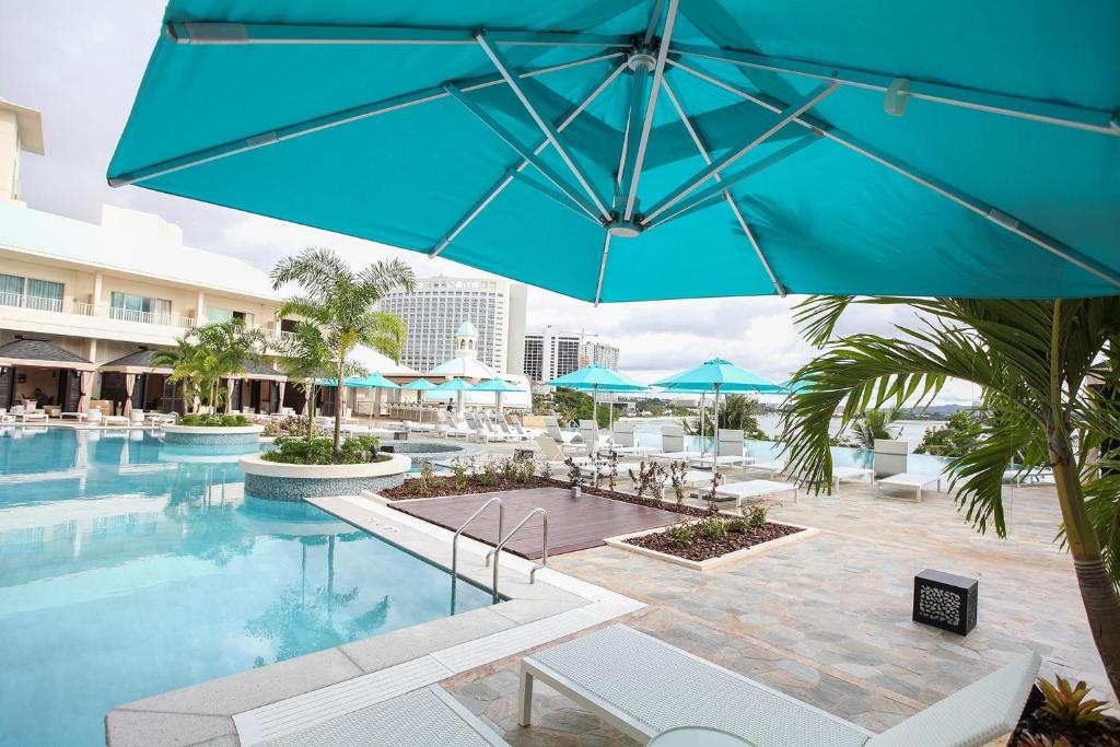 สระว่ายน้ำ