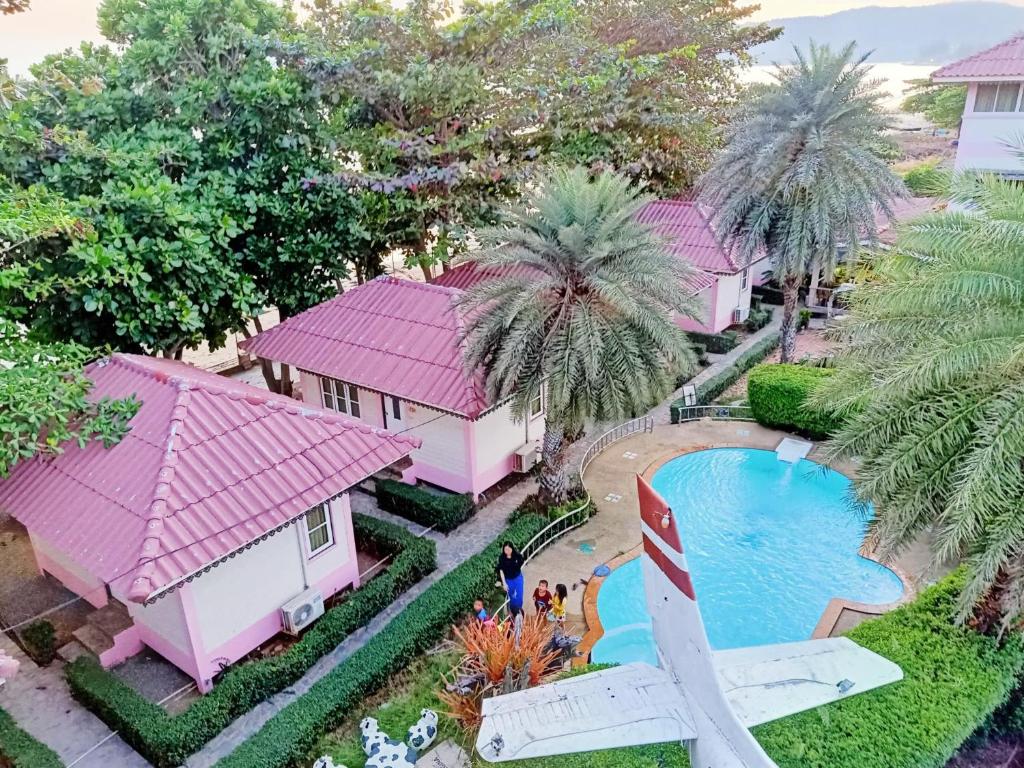 The Iris Resort, Chao Lao pláž