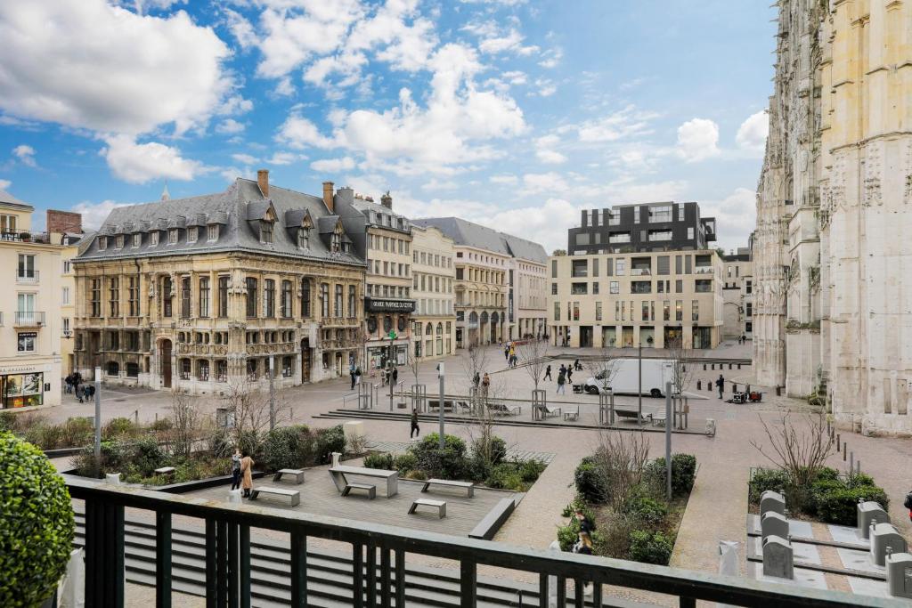 Hotel cardinal — Hotel in Rouen