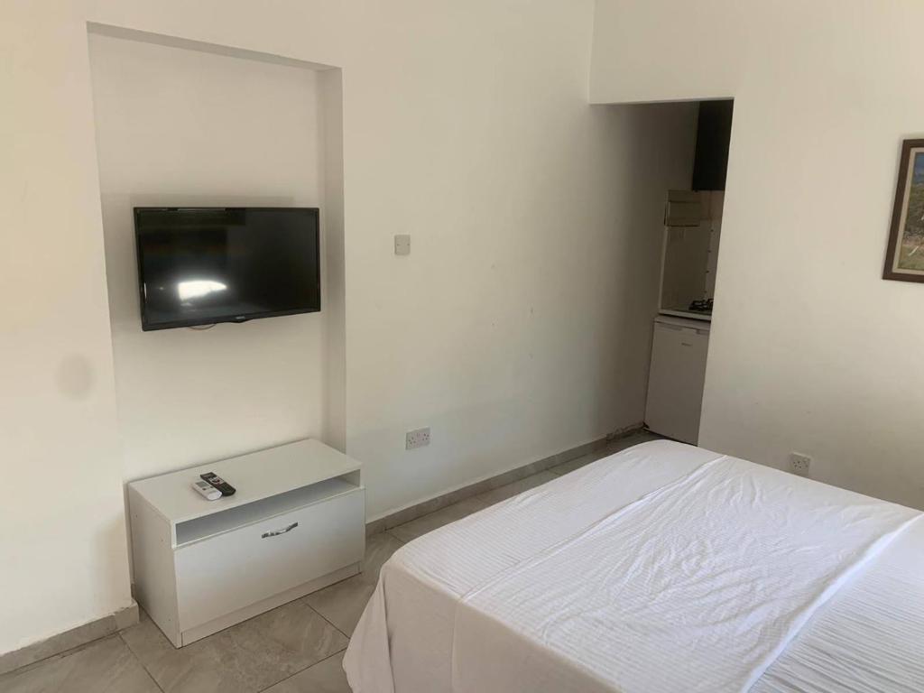 Compact Home photo
