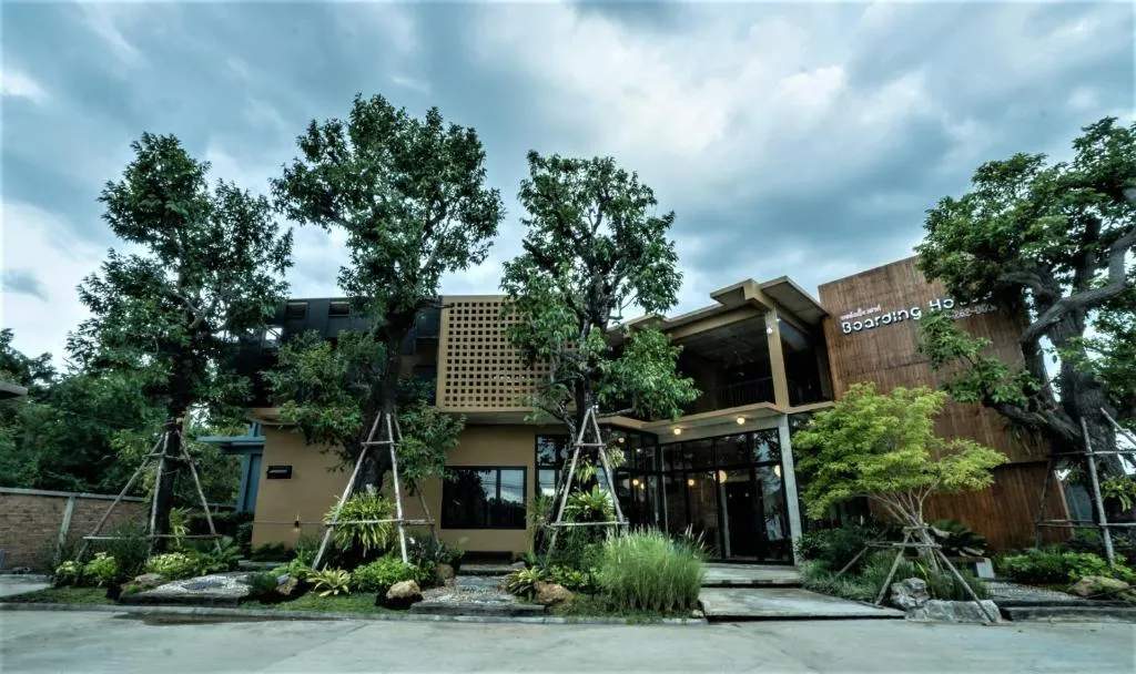 โรงแรม บอร์ดดิ้งเฮ้าส์, hotel in Ban Bang Yai Chuai