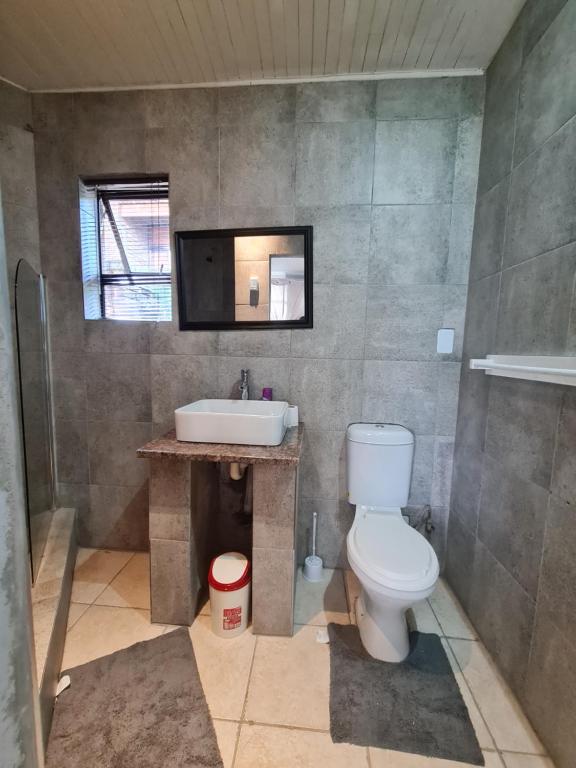 Mia Hills guest house photo